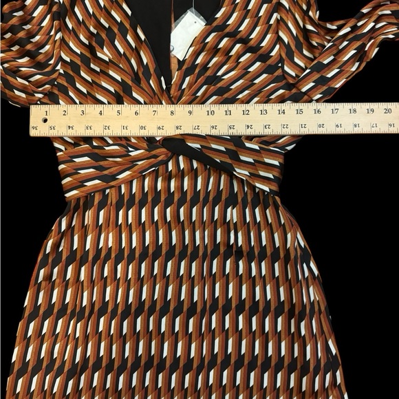 NWT Versona Dress - Picture 9 of 12